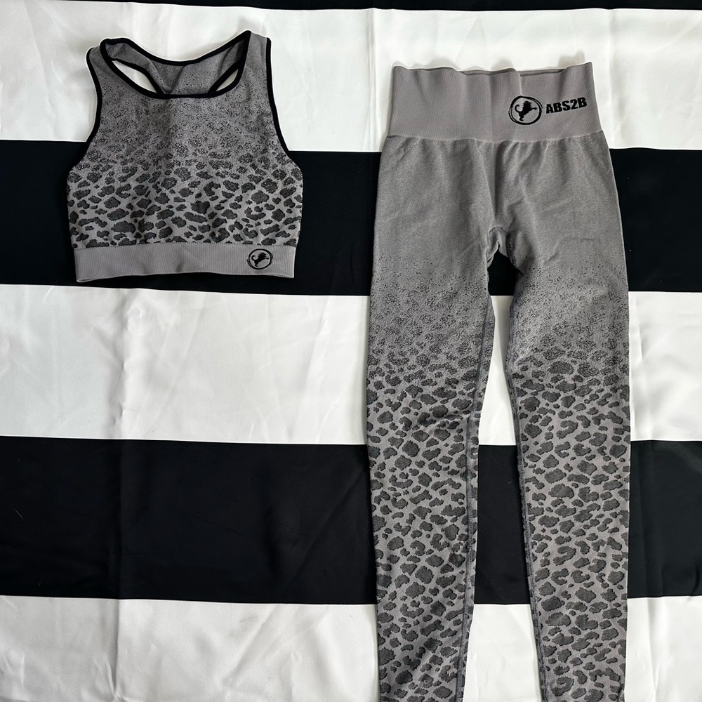 ABS2B Gray Leopard Print Sports Bra and Leggings Set